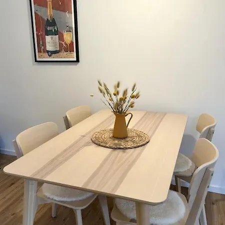 Apartment Ganzes Apartment, Modern & Zentral Wäschenbeuren