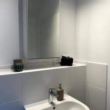 Ganzes Apartment, Modern & Zentral *